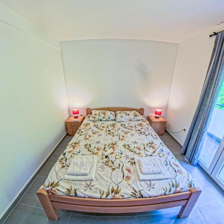Barona Seaview Penthouse Kotor Bay - Three-Bedroom Apartment - 8