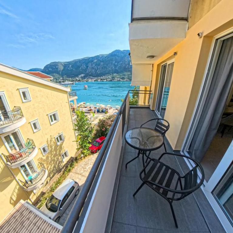Barona Seaview Penthouse Kotor Bay - Three-Bedroom Apartment - 15