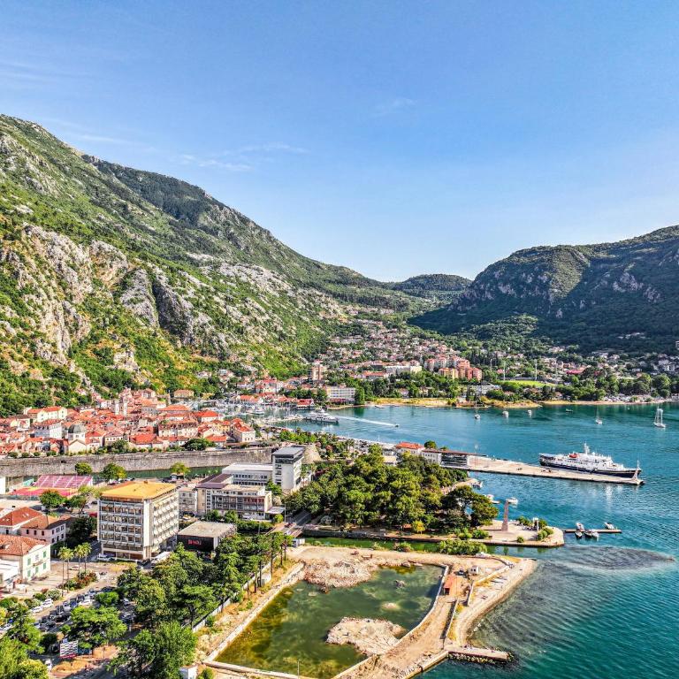 Barona Seaview Penthouse Kotor Bay - Three-Bedroom Apartment - 30