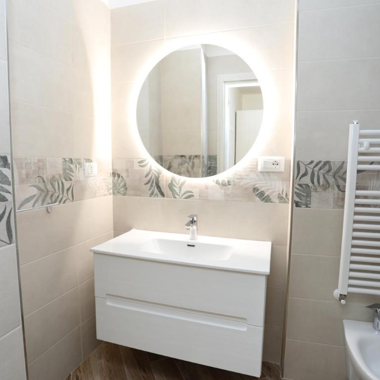 Smile Apartments-Vista Mare e Balcone - Appartamento con 1 Camera da Letto - 10