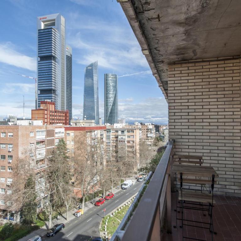 La Castellana - Plaza Catilla III AH - One-Bedroom Apartment - 13
