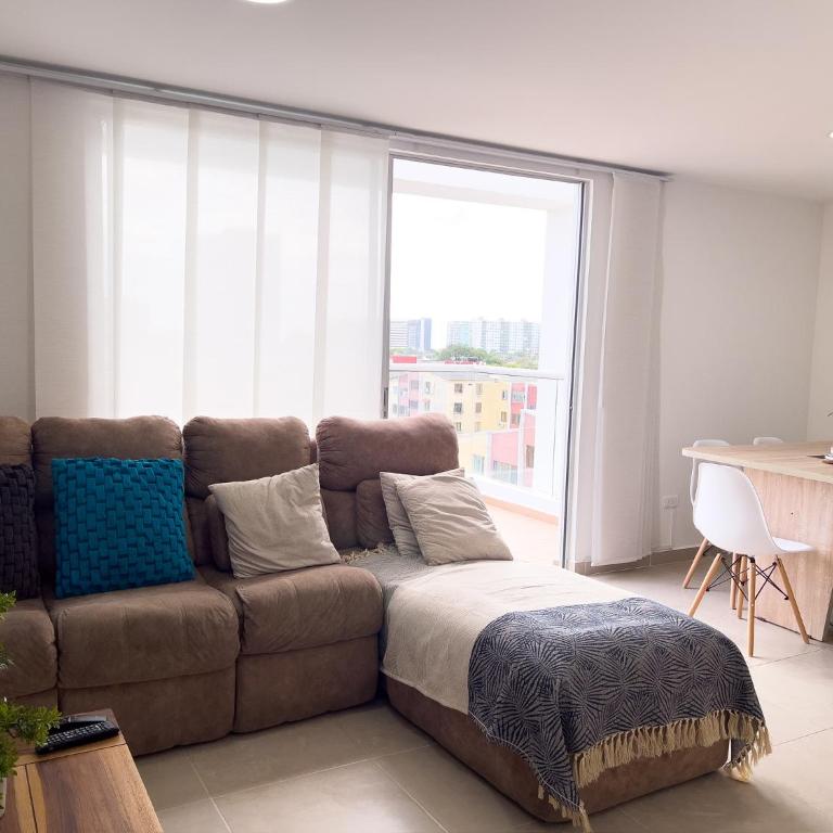3 Cuartos 2 balcones - Three-Bedroom Apartment - 23