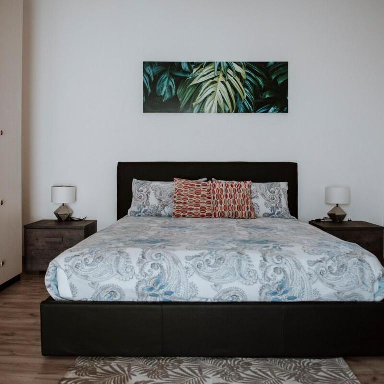 ddhome piazza Mazzini - Three-Bedroom Apartment - 23