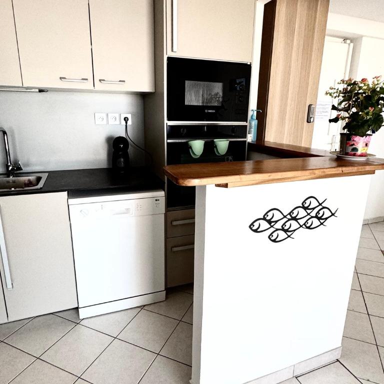 T3 sur la plage vue féerique mer,wifi, parking inclus , clim - Appartamento con 2 Camere da Letto - 10
