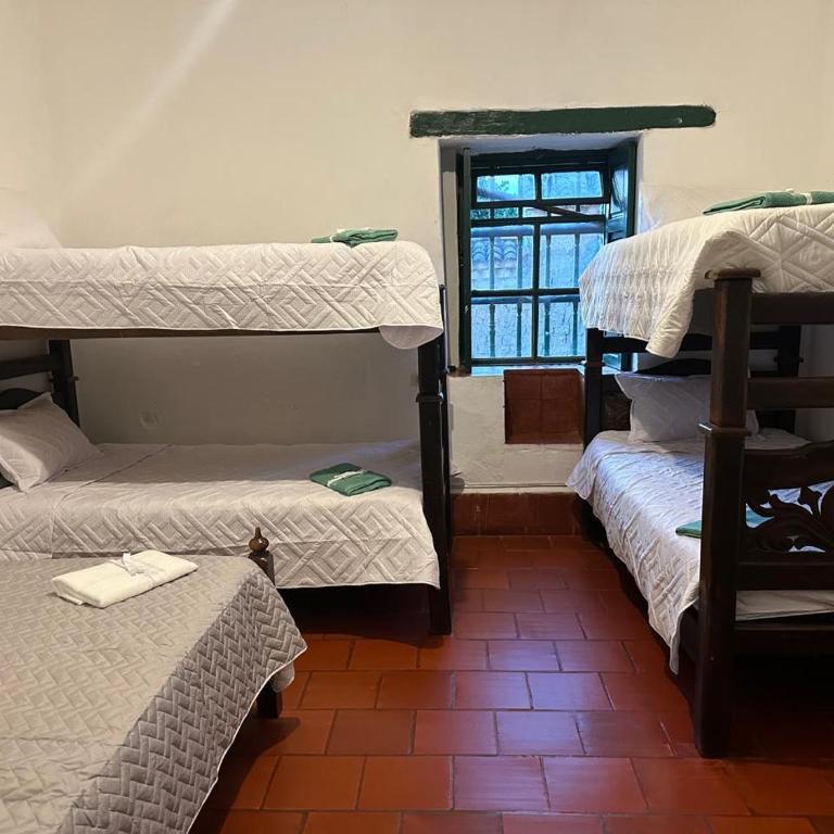 El Refugio de la Villa - Five-Bedroom House - 3