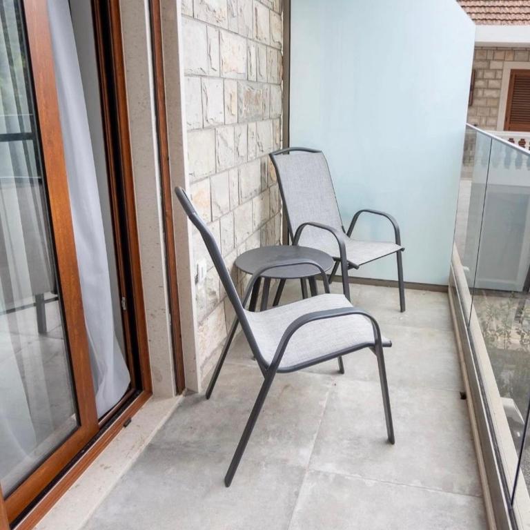 Apartmani Milos - Meljine - Standardna Četvorokrevetna Soba - 1