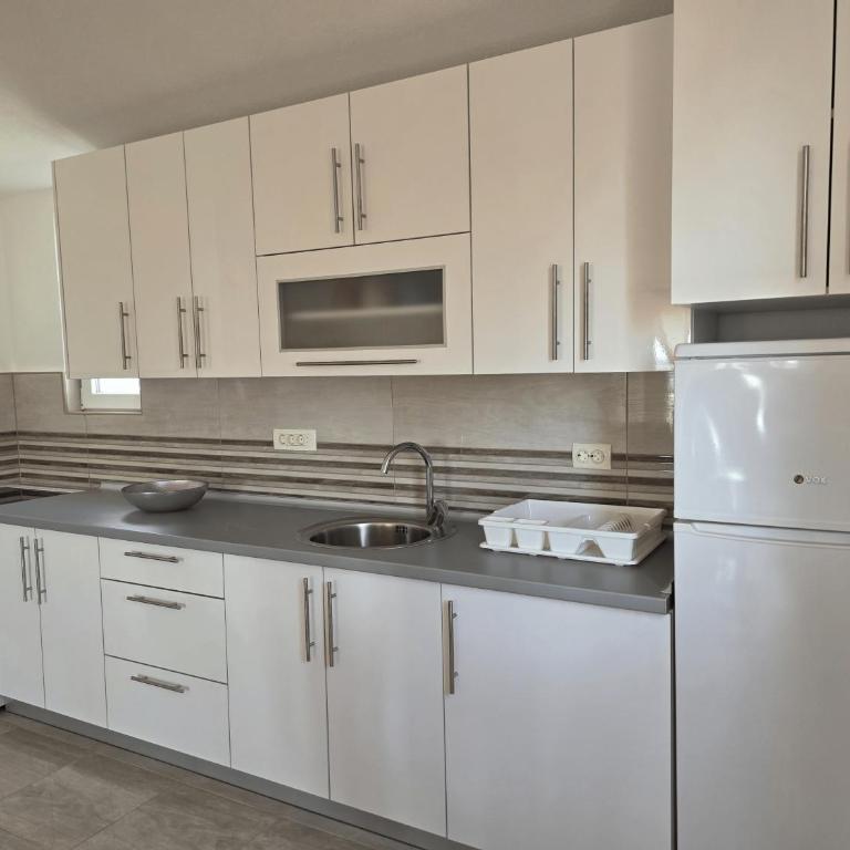 Harko apartments - Three-Bedroom Apartment - 27