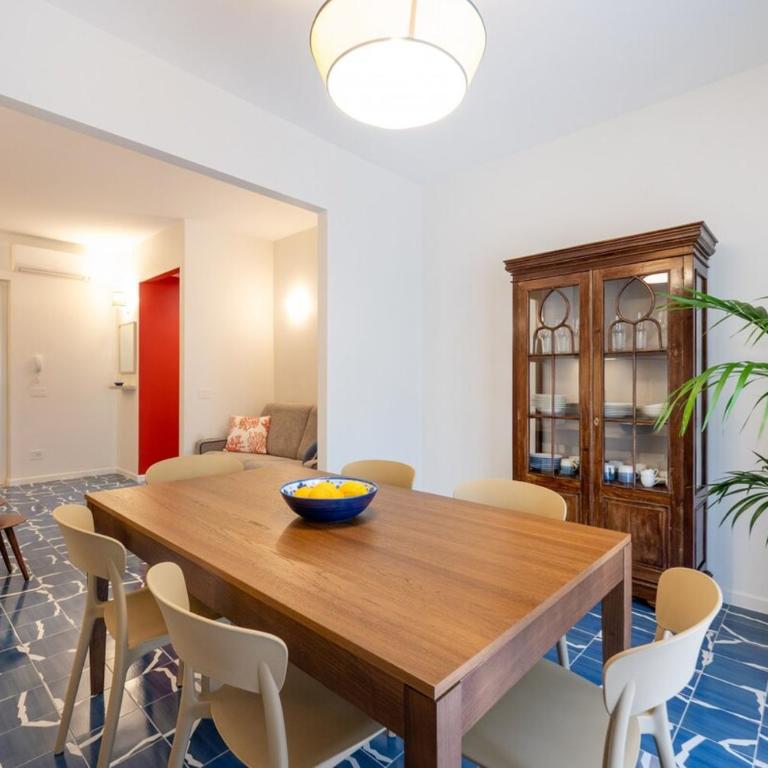 Elegant & Modern 4Bedroom Home in Central Sorrento - Apartment - 17