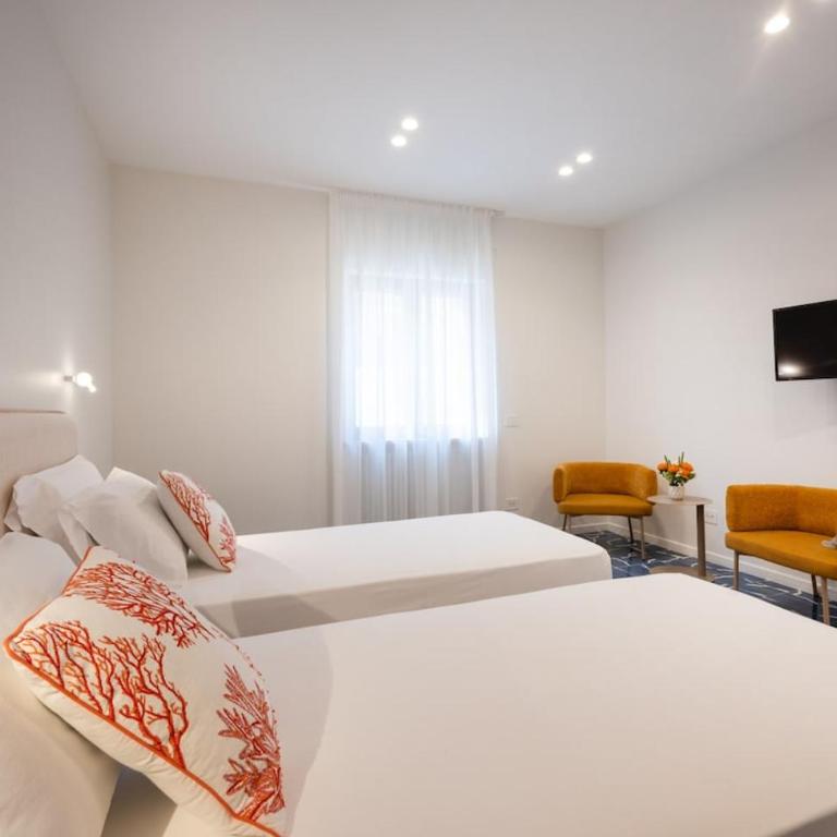 Elegant & Modern 4Bedroom Home in Central Sorrento - Apartment - 20