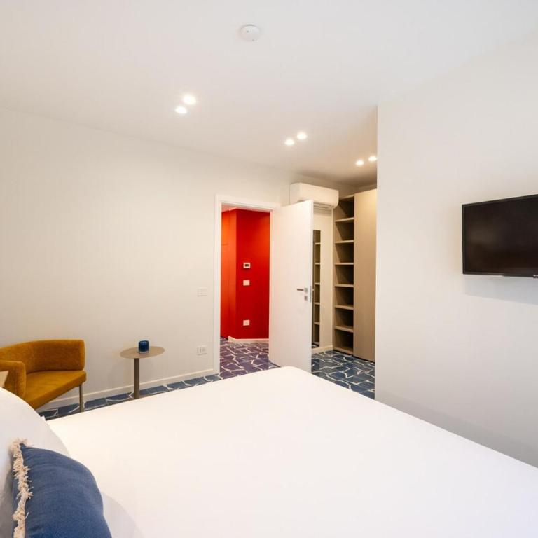 Elegant & Modern 4Bedroom Home in Central Sorrento - Apartment - 32