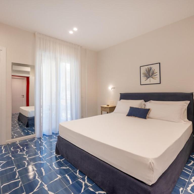 Elegant & Modern 4Bedroom Home in Central Sorrento - Apartment - 38