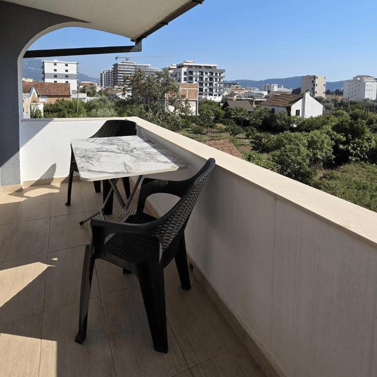 Harko apartments - Three-Bedroom Apartment - 33