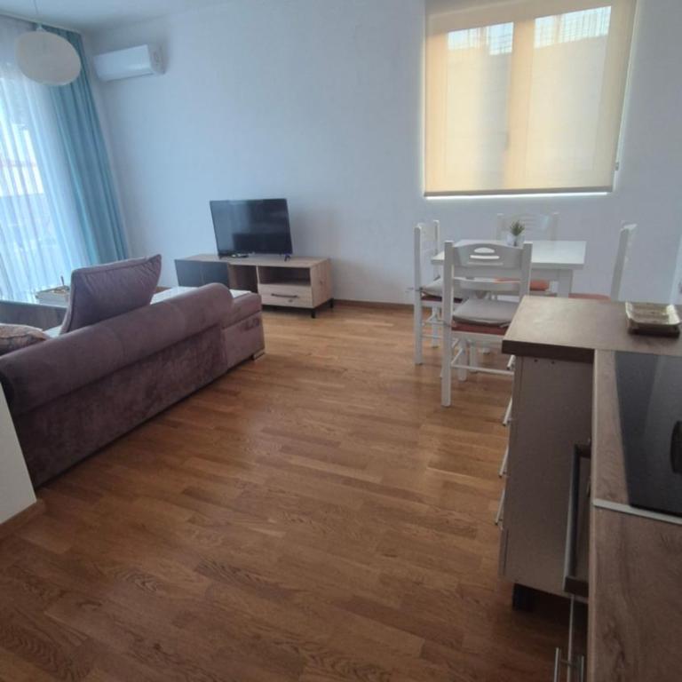 WOW Apartman Becici - Two-Bedroom Apartment - 12