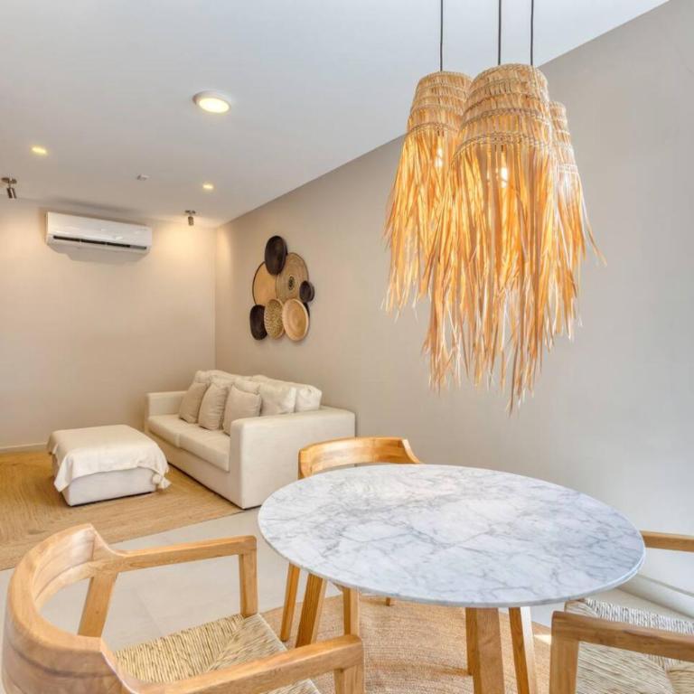 New and Elegant 4Bedroom House Steps from the Beach - Casa - 37