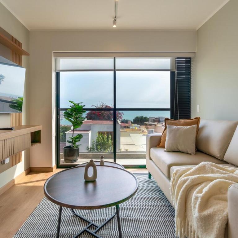Executive Ocean Suite by Geko - Two-Bedroom Apartment with Sea View - 2
