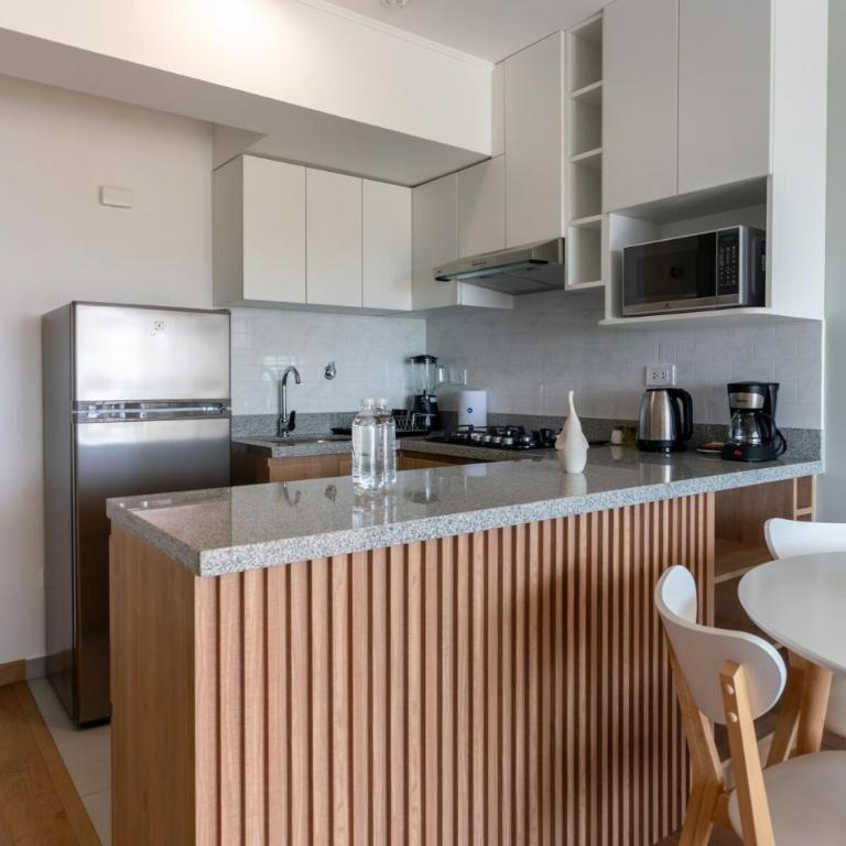 Executive Ocean Suite by Geko - Two-Bedroom Apartment with Sea View - 13