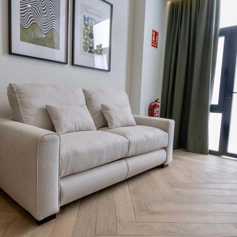 Boutique Room - One Tower - One-Bedroom Apartment - 11