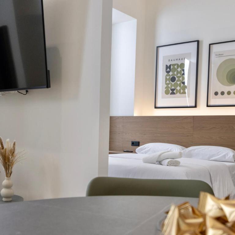 Boutique Room - One Tower - One-Bedroom Apartment - 10