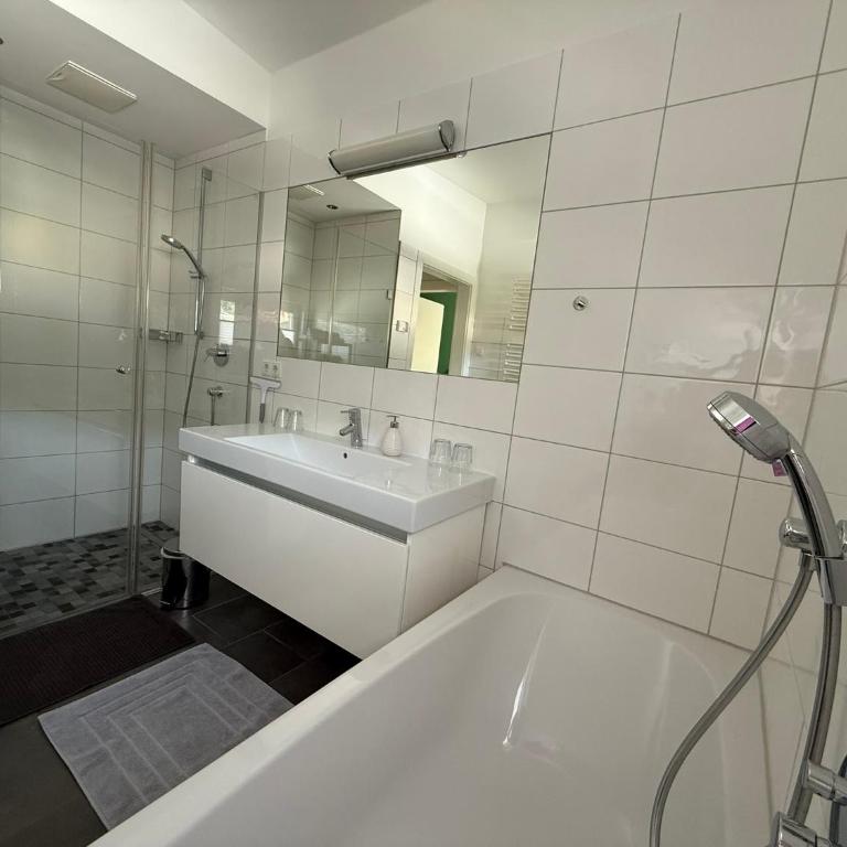 Bestezeit Appartements - Apartment mit 3 Schlafzimmern und Balkon - 8