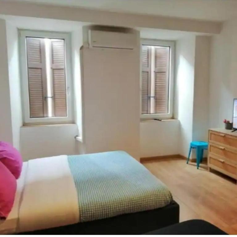 lucia haus trieste - Appartamento con 2 Camere da Letto - 1