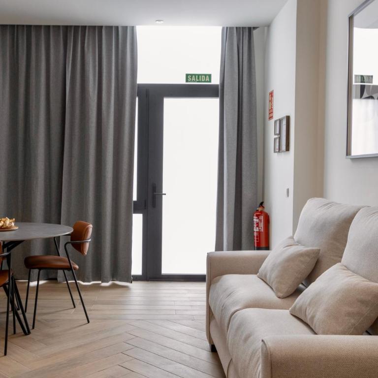 Boutique Room - One Tower - Studio - 4