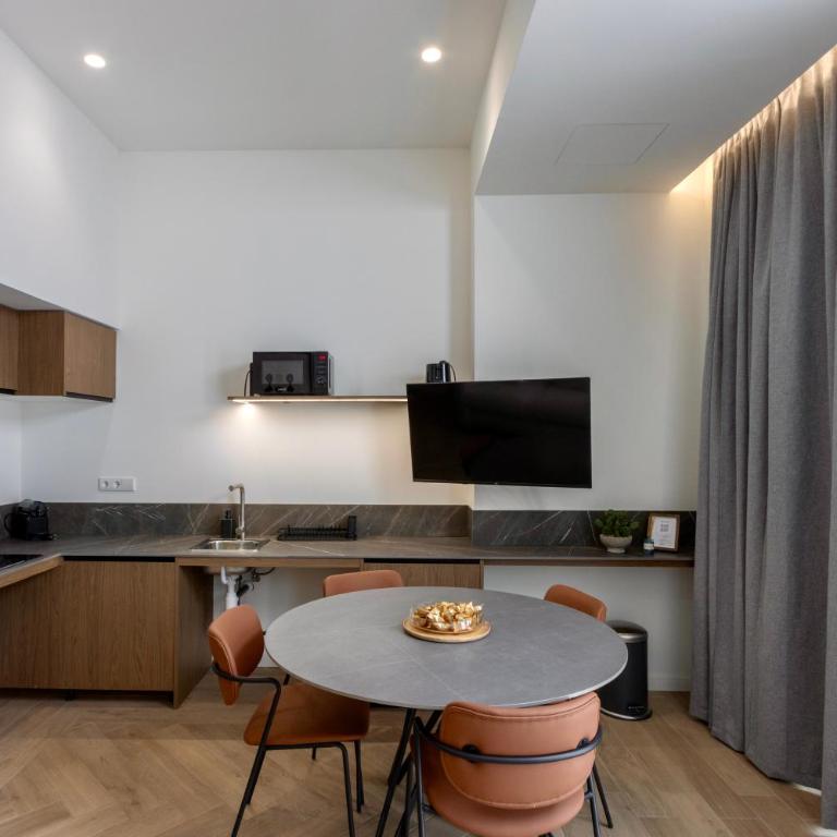 Boutique Room - One Tower - Studio - 3