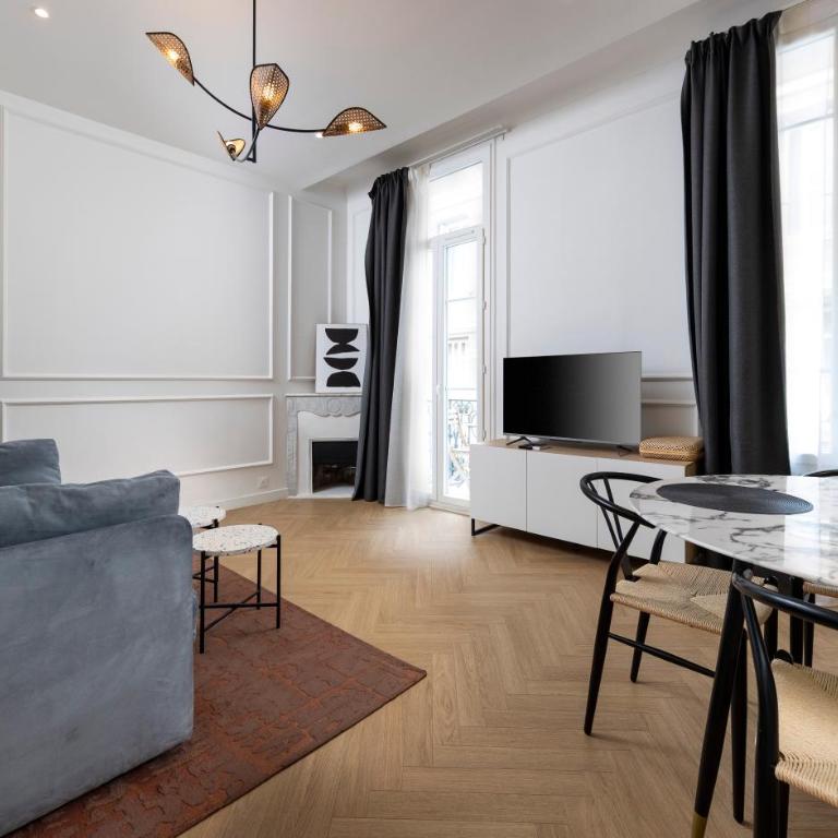 Newly Renovated Apartment with Balcony, AC, Fiber internet - Appartamento con 1 Camera da Letto - 1