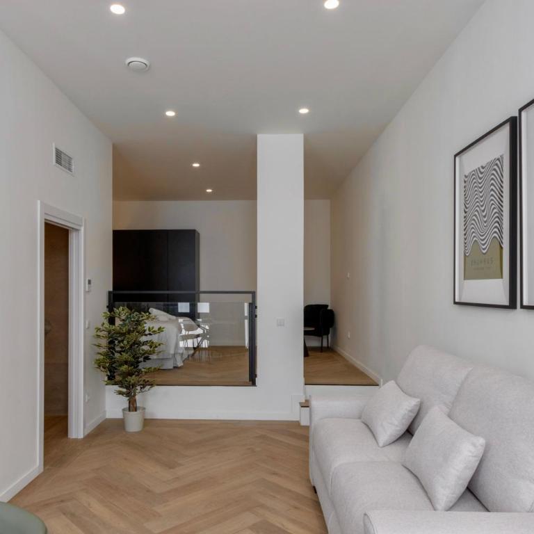 Boutique Room - One Tower - Studio - 3
