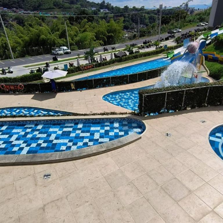 Cómodo Apartamento con parque acuático Acqua Hills-6 personas - Apartamento - 20