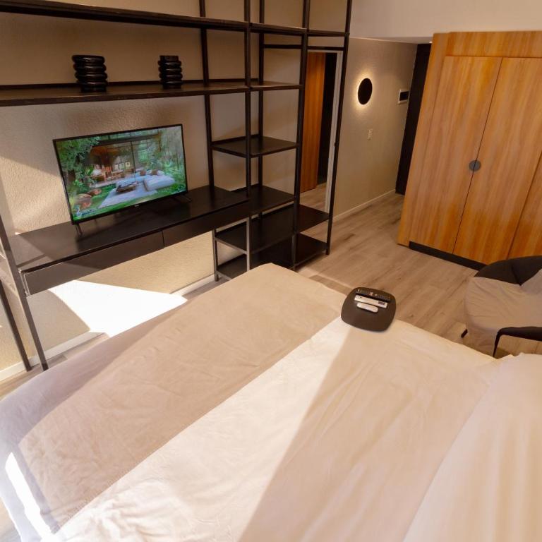 Comodidad y belleza, seguridad 24hs, céntrico, cochera, zona Galerías Pacífico y Obelisco - Apartamento Familiar de 2 dormitorios - 8