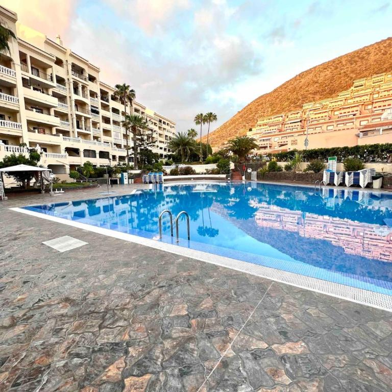 Sunny Terrace I Heated pool I King bed I Cook Zone I Parking - Apartamento de 1 dormitorio - 7