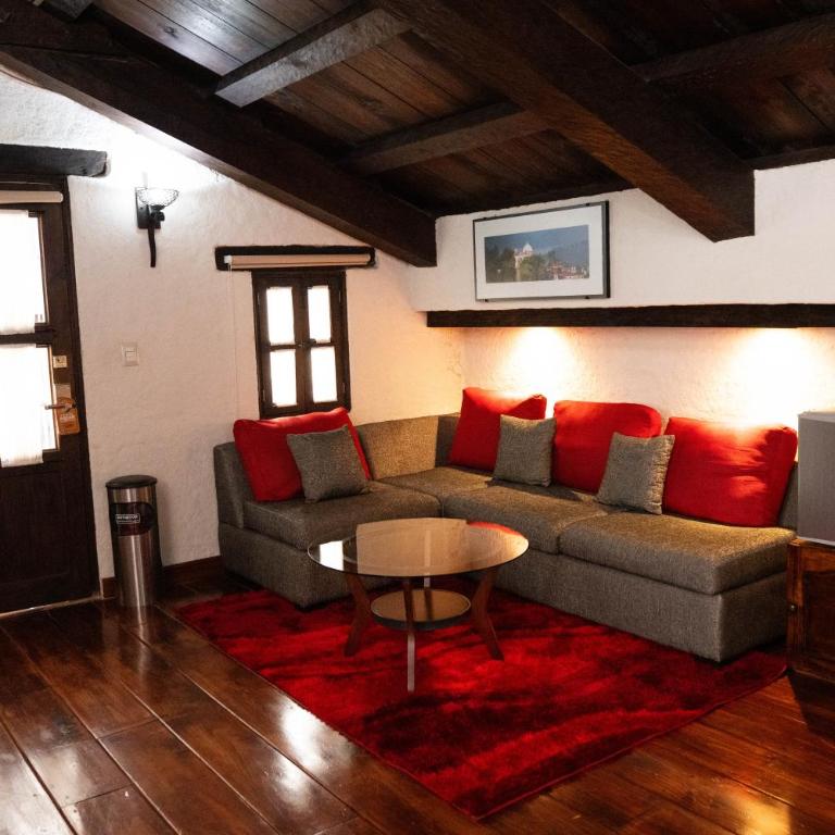 Hotel Plaza San Cristóbal - Suite with Hot Tub - 3