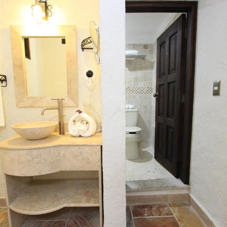 Hotel Plaza San Cristóbal - Deluxe Double Room with Two Double Beds - 5