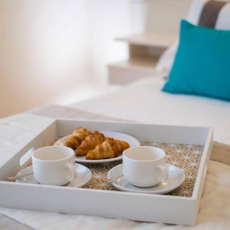 Hotel Mon Cheri - Economy Double or Twin Room with Balcony - 4