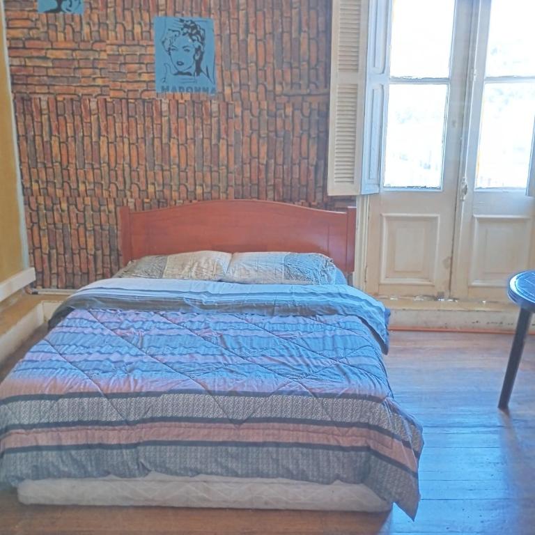 Hostal del Gato valparaiso - Double Room with Private Bathroom - 4