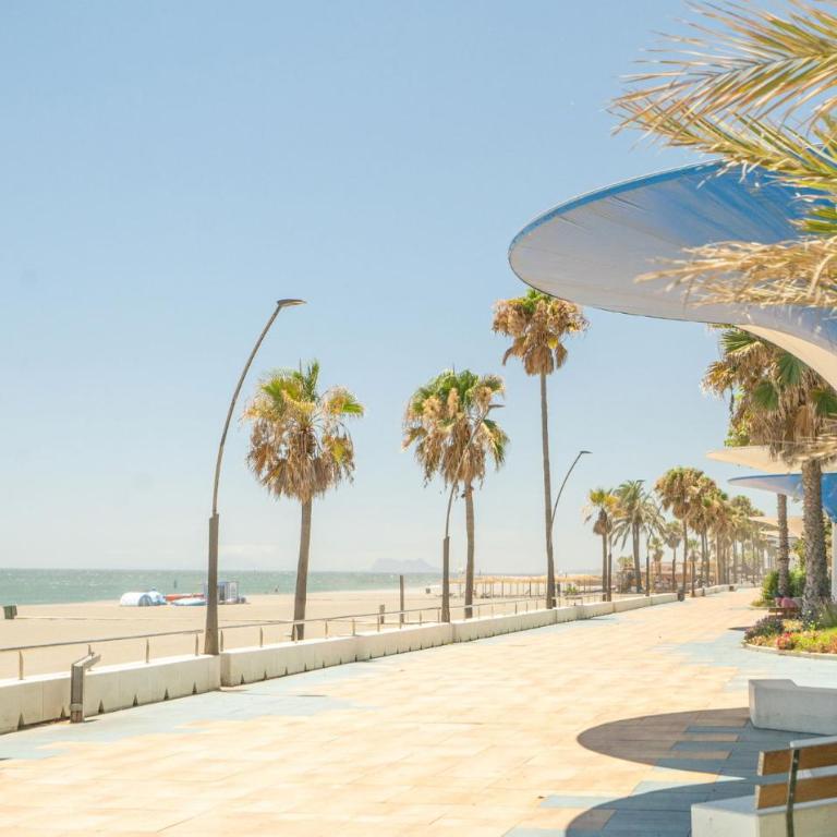 Stylish Urban Escape 2-Bedroom Apartment with Rooftop Pool - Apartamento - 26