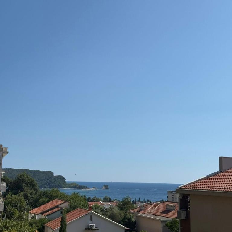 Apartment Balcony Sea view and Parking & Pool B12 - Apartman sa 2 Spavaće Sobe - 2