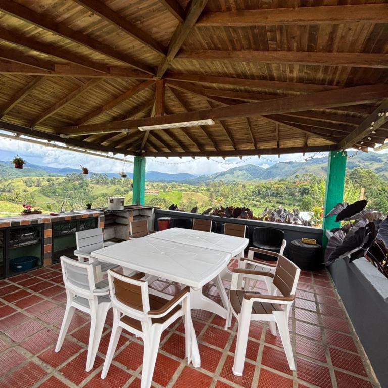 Finca La Carolina - Casa de 8 dormitorios - 17