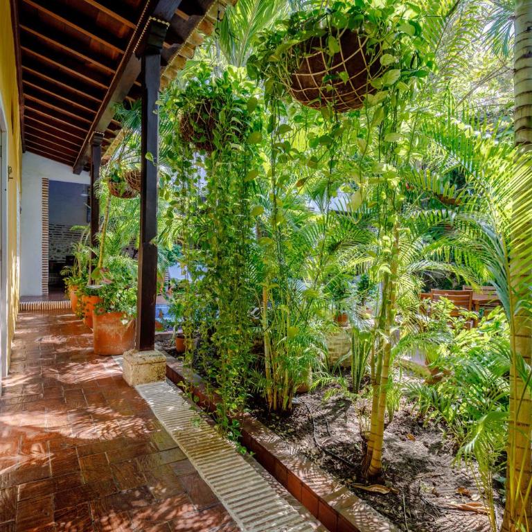 Colonial Villa with Private Pool 7BR in Cartagena Old Town - Villa - 27