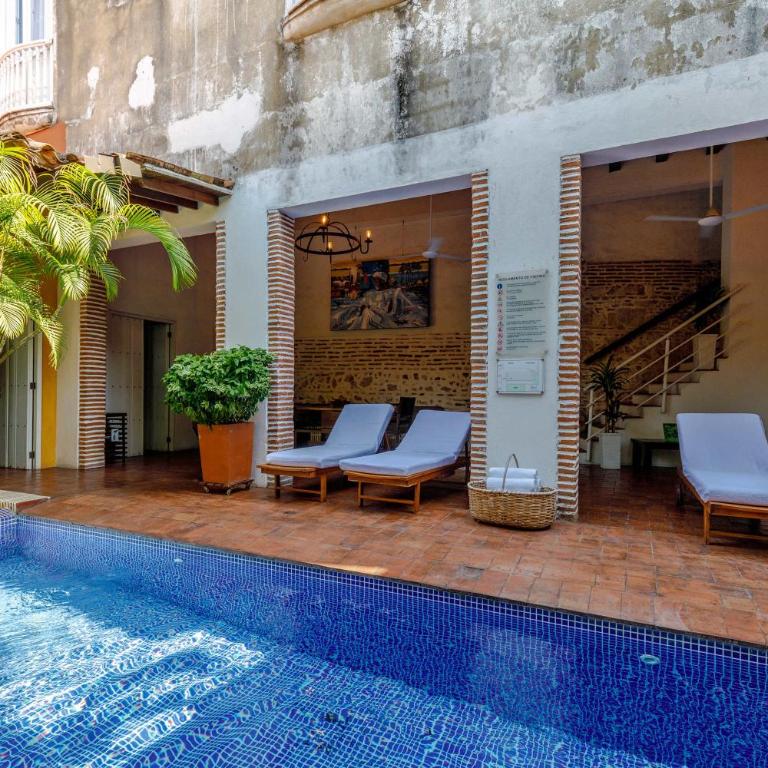Colonial Villa with Private Pool 7BR in Cartagena Old Town - Villa - 23