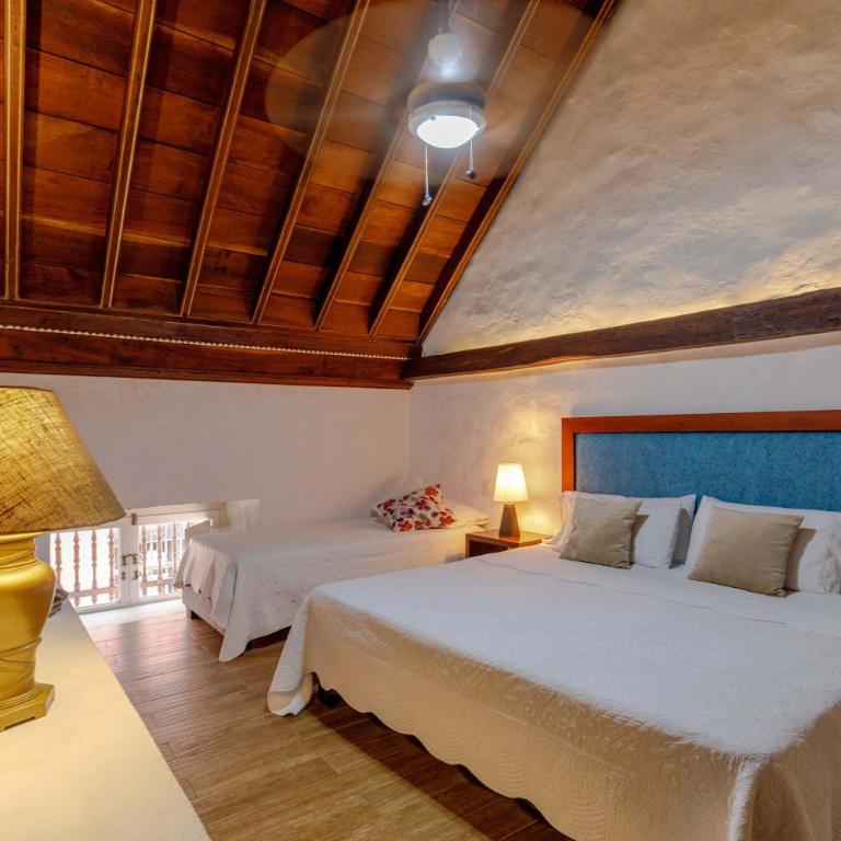 Colonial Villa with Private Pool 7BR in Cartagena Old Town - Villa - 54