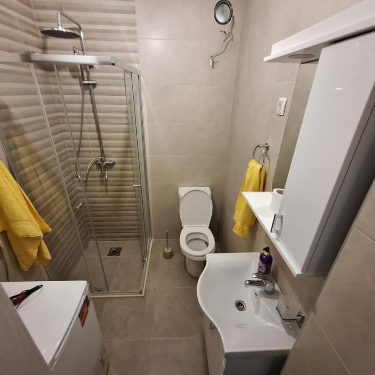 Dejana Apartments - Two-Bedroom Family Apartment - 12