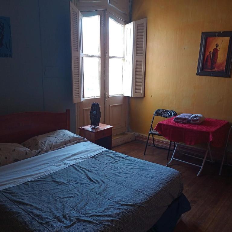 Hostal del Gato valparaiso - Double Room with Private Bathroom - 5