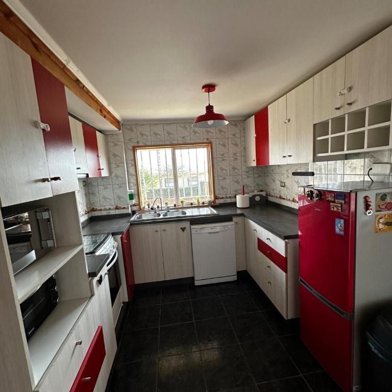 Amazing Rooftop Views and Free Parking in Mirasol - Casa de 4 dormitorios - 21