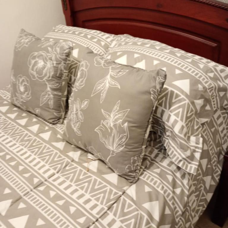 AlojaVIJES - One-Bedroom Apartment - 8