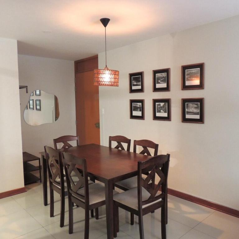 Elegante y cómodo departamento 1er piso - Three-Bedroom Apartment - 8