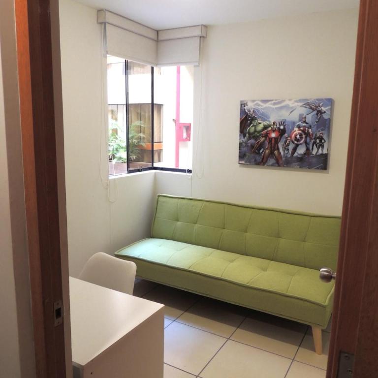 Elegante y cómodo departamento 1er piso - Three-Bedroom Apartment - 19
