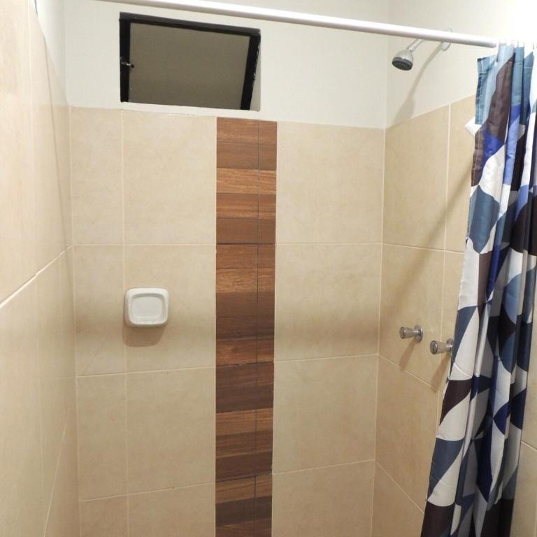 Elegante y cómodo departamento 1er piso - Three-Bedroom Apartment - 20