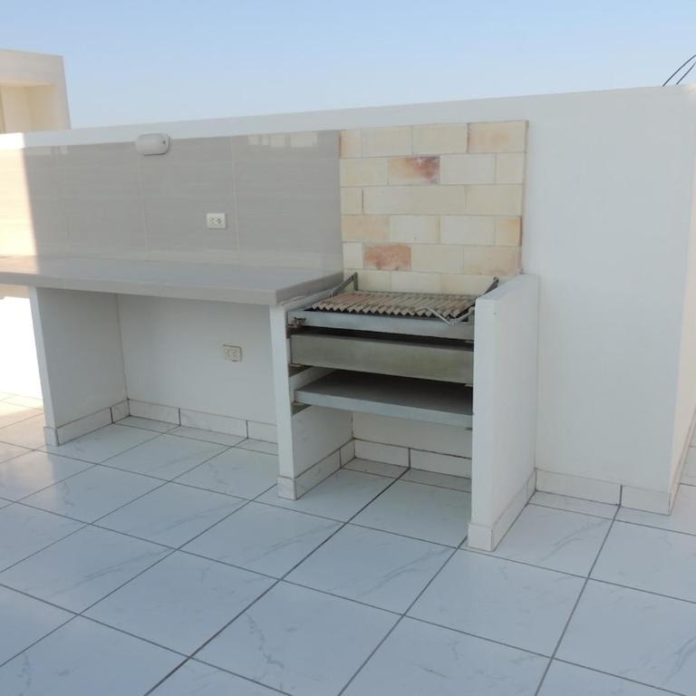 Elegante y cómodo departamento 1er piso - Three-Bedroom Apartment - 25