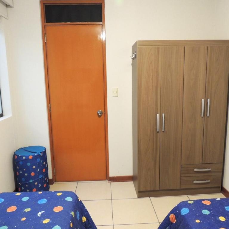 Elegante y cómodo departamento 1er piso - Three-Bedroom Apartment - 26